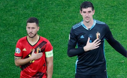 Hazard y Courtois cantan el himno belga