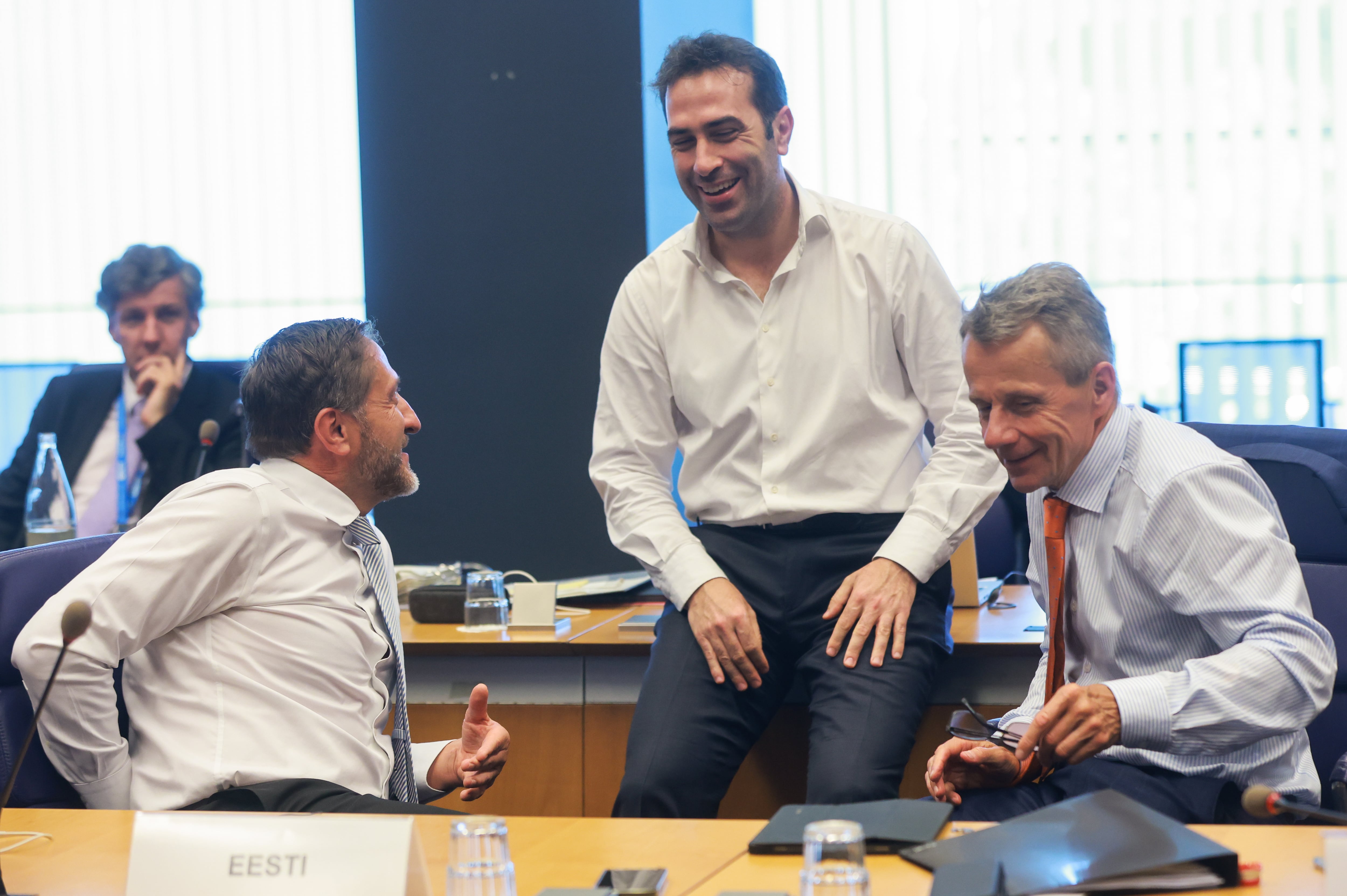 El ministro de Economía, Carlos Cuerpo, será candidato a presidir el Eurogrupo.