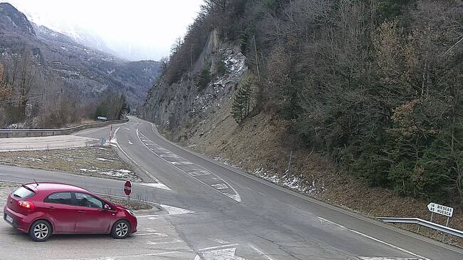 Cruce de la A-136 hacia Panticosa este miércoles por la mañana