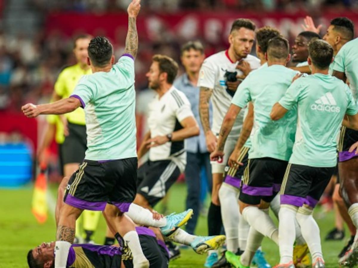 Un partido de sanción para El Yamiq y Santisteban por la tángana del Pizjuán