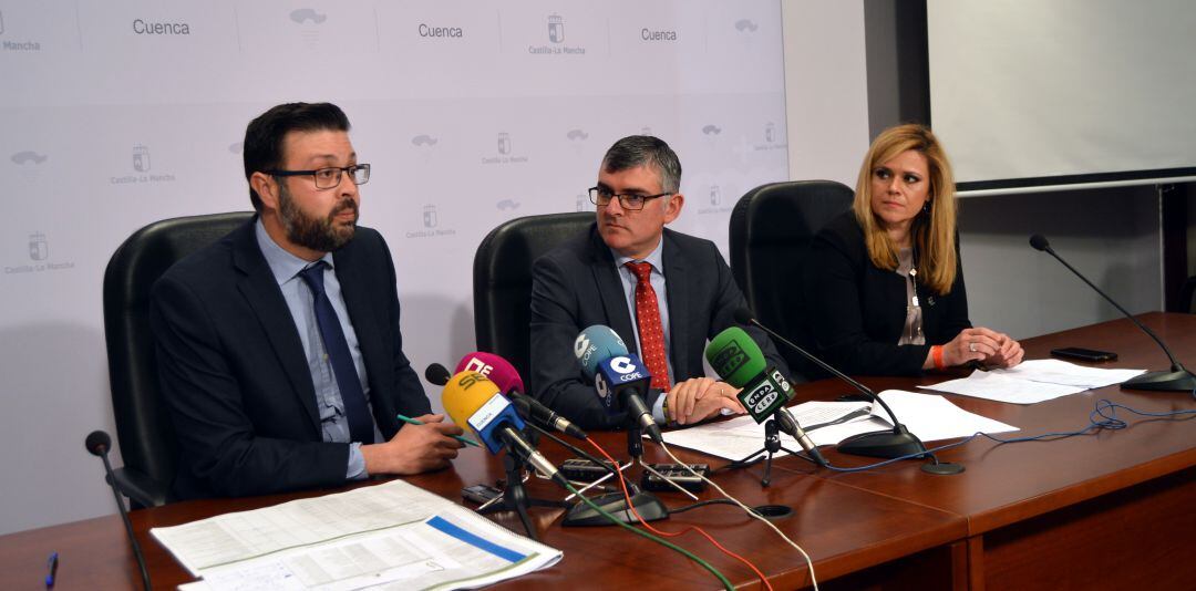 Amador Pastor (i) en la presentación del II Plan