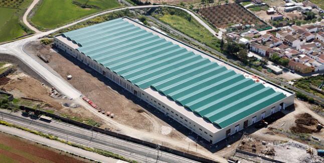 Una de las naves que formará parte del anillo ferroviario en Antequera (Málaga)
