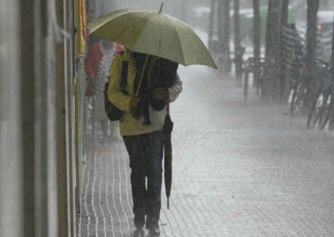 Domingo de lluvias y tormentas en toda la provincia