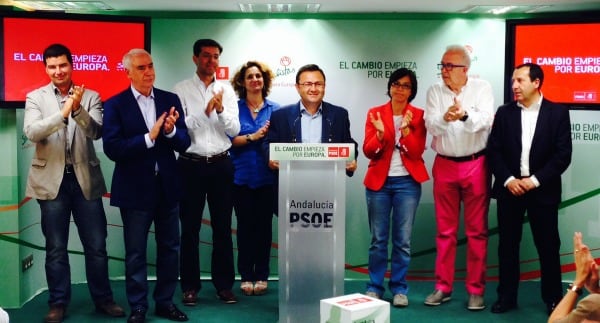 La ejecutiva socialistas de Málaga anoche en la sede provincial del partido