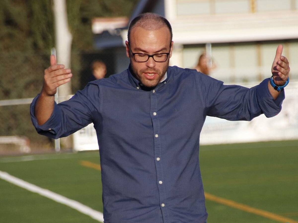 El entrenador del Tordesillas, Miguel de la Fuente, repasa en El Banquillo la previa del duelo ante la Arandina