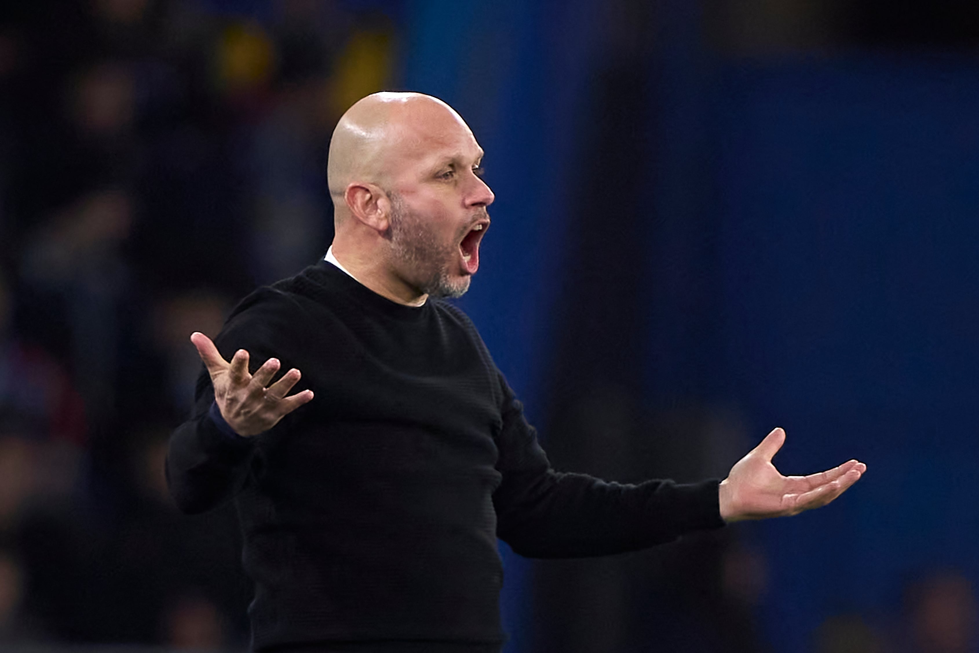 LA CORUNA, SPAIN - JANUARY 25: Jose Alberto Lopez, Head Coach of Racing de Santander reacts during the LaLiga Hypermotion match between RC Deportivo La Coruna and Real Racing Club de Santander at Abanca-Riazor on January 25, 2026 in La Coruna, Spain. (Photo by Jose Manuel Alvarez Rey/Getty Images)