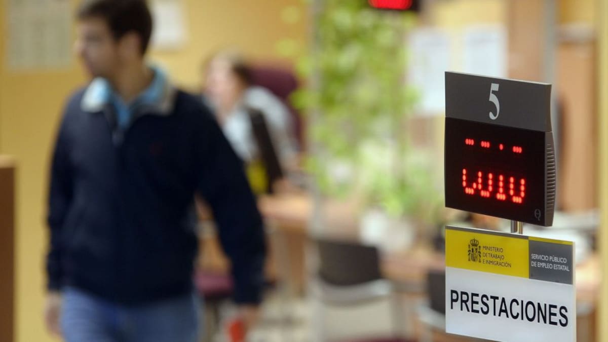 El desempleo cae un 7,69 % en Castilla y León en 2023