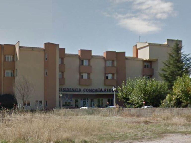 Exterior de la residencia de ancianos en la que se produjo la intoxicación