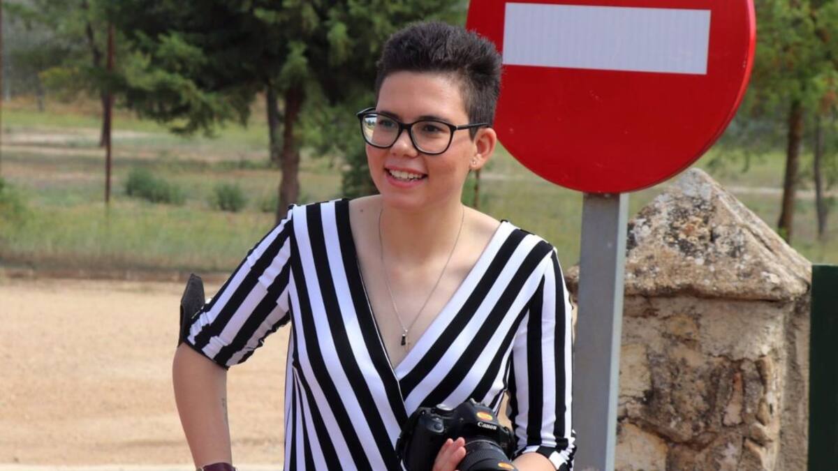 El mensaje de la familia de Nieves, la joven de Navas de San Juan que se quitó la vida tras sufrir acoso: "Nos tienen machacados"