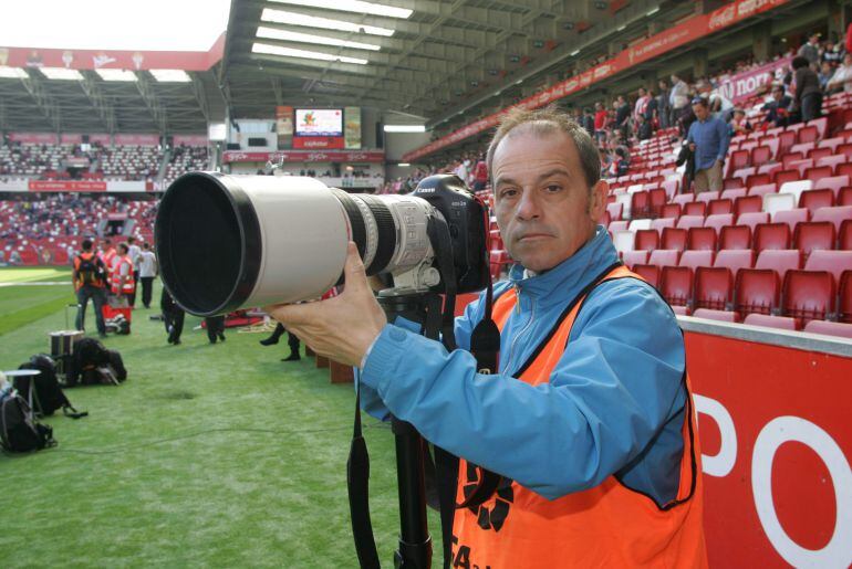 El fotógrafo asturiano Joaquín Bilbao ha fallecido este jueves tras sufrir un infarto