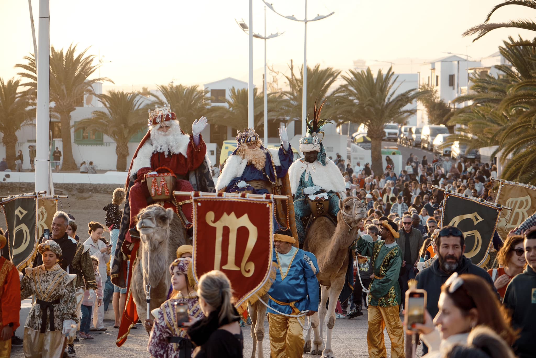 Cabalgata de los Reyes Magos en Playa Honda, Lanzarote.