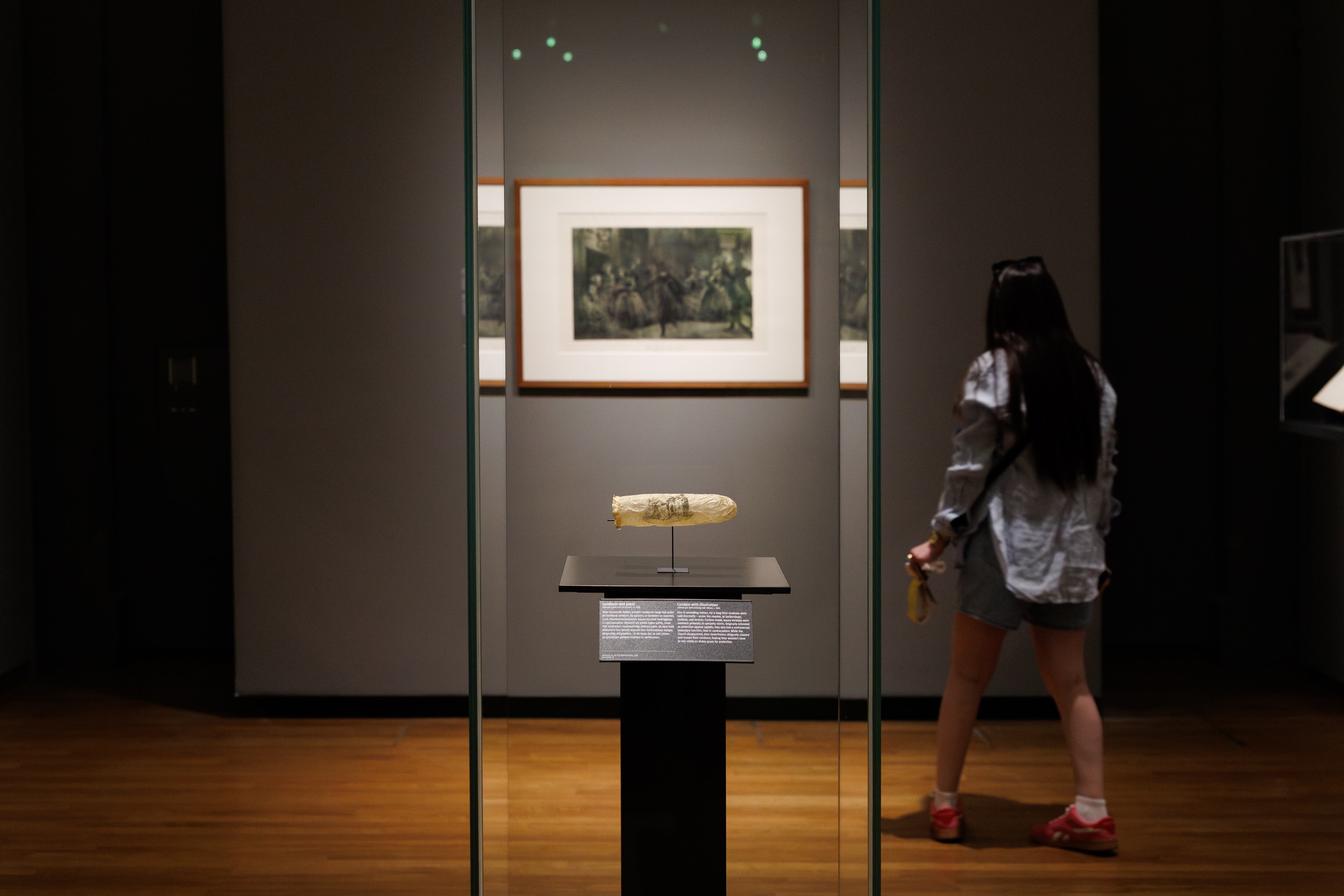 Anónimo, Condón con grabado, 1830. Rijksmuseum/Kelly Schenk