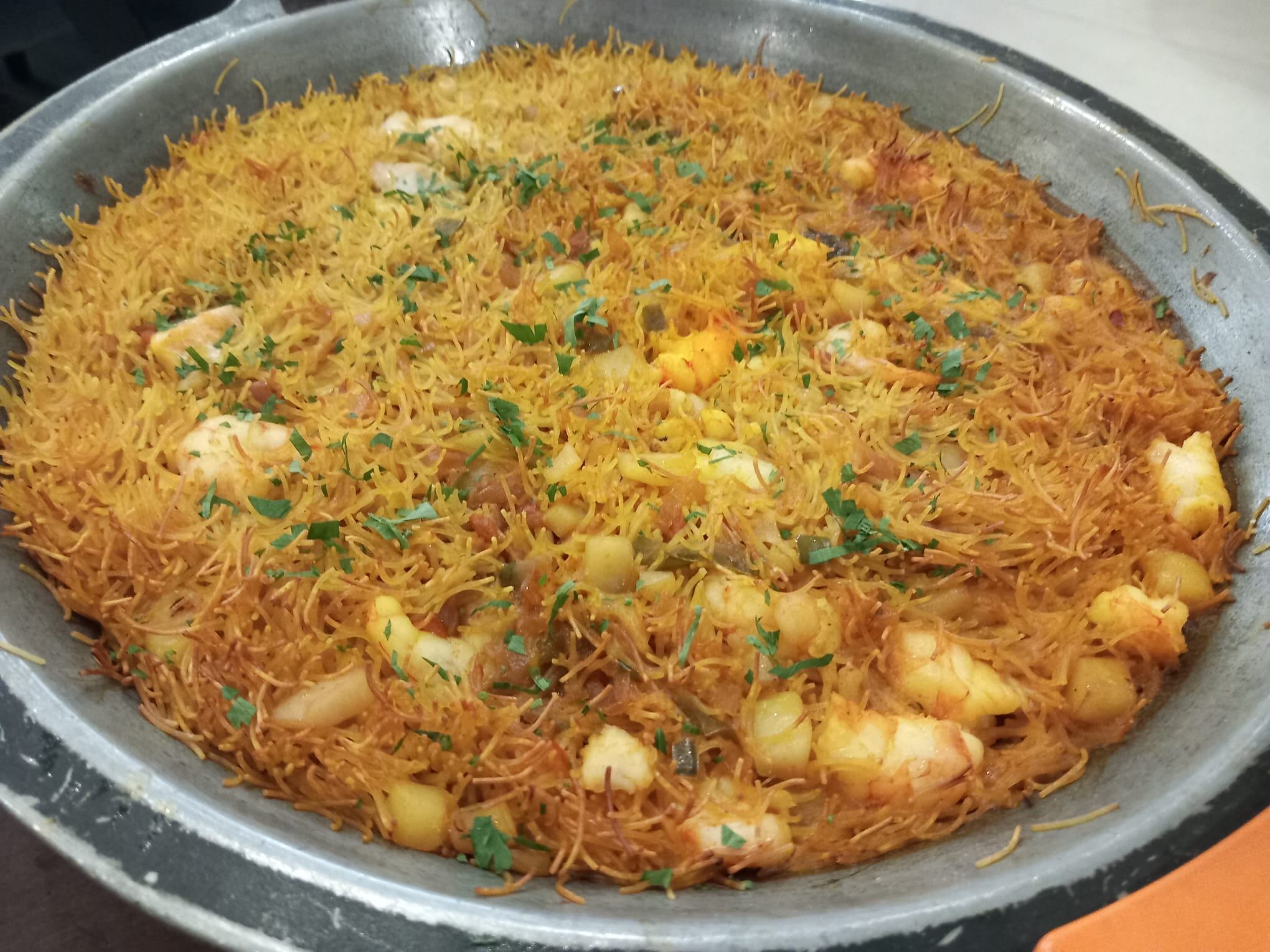 Fideuá marinera en A Mar