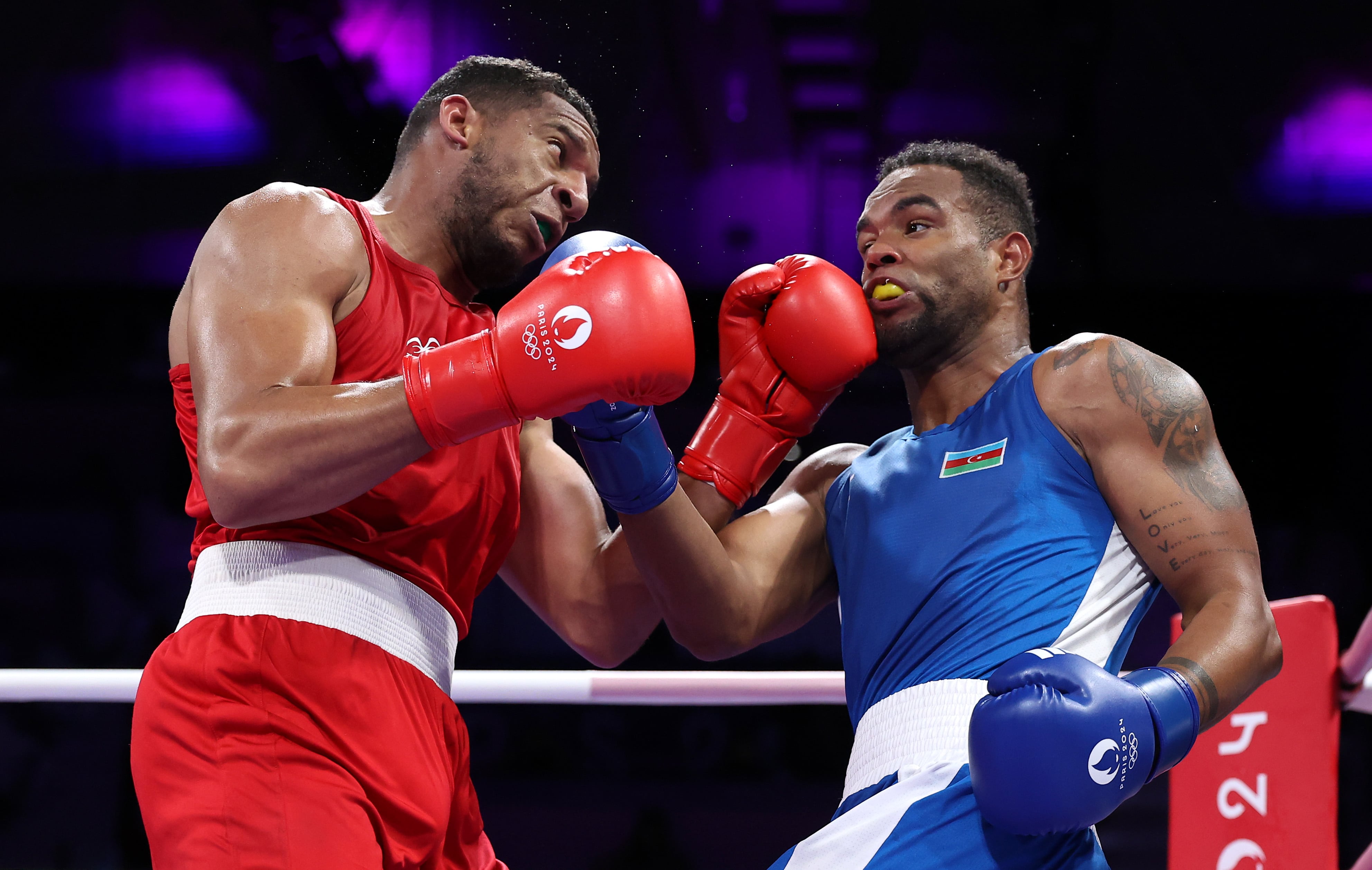 Reyes Plá en la semifinal del peso pesado de boxeo