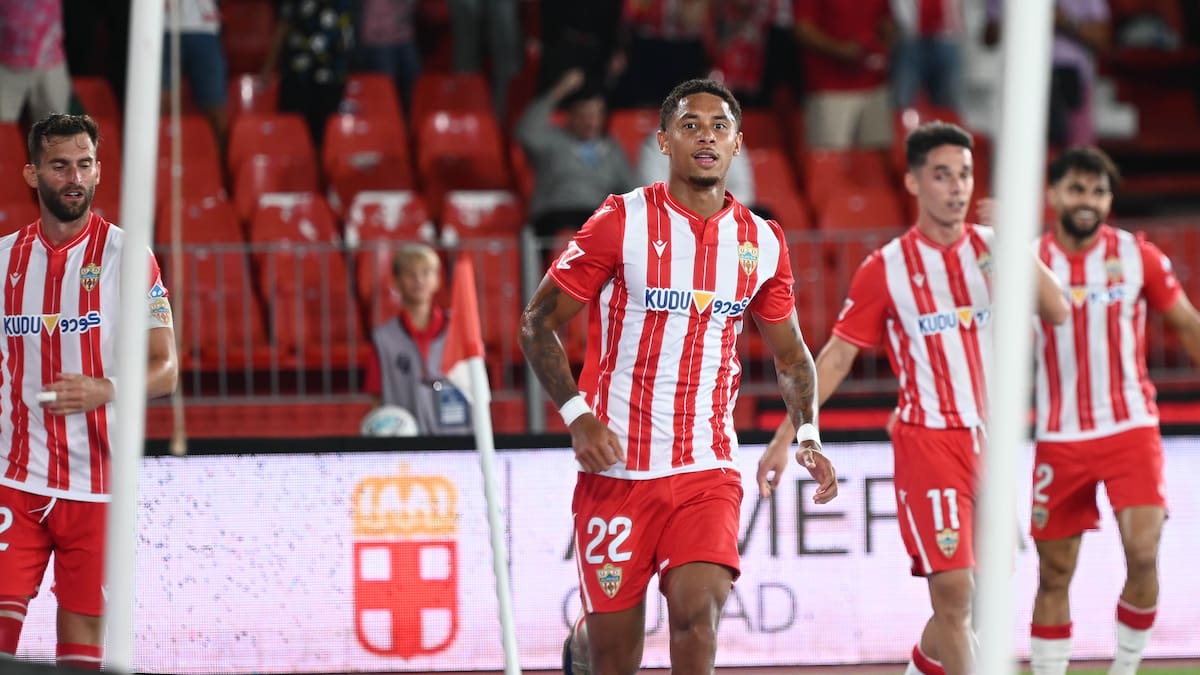 Chirino regresa a Castalia y Rubi vuelve al dilema