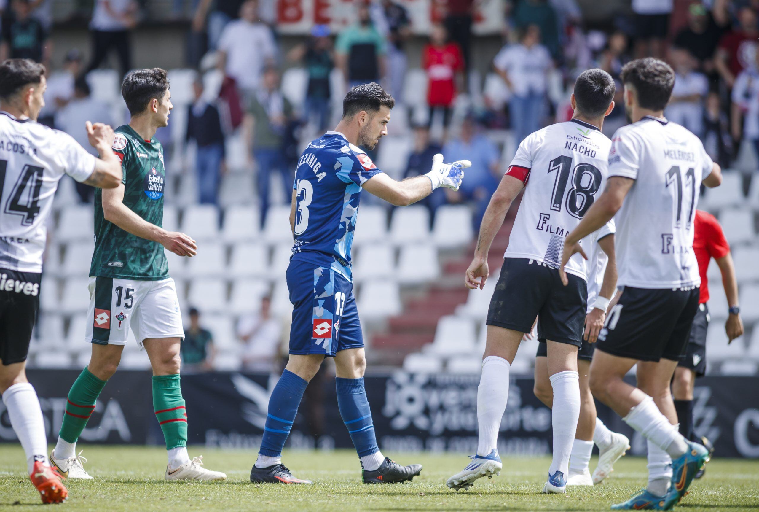 Gianfranco Gazzaniga, en un partido de la campaña 2022-2023 (foto: Cadena SER)