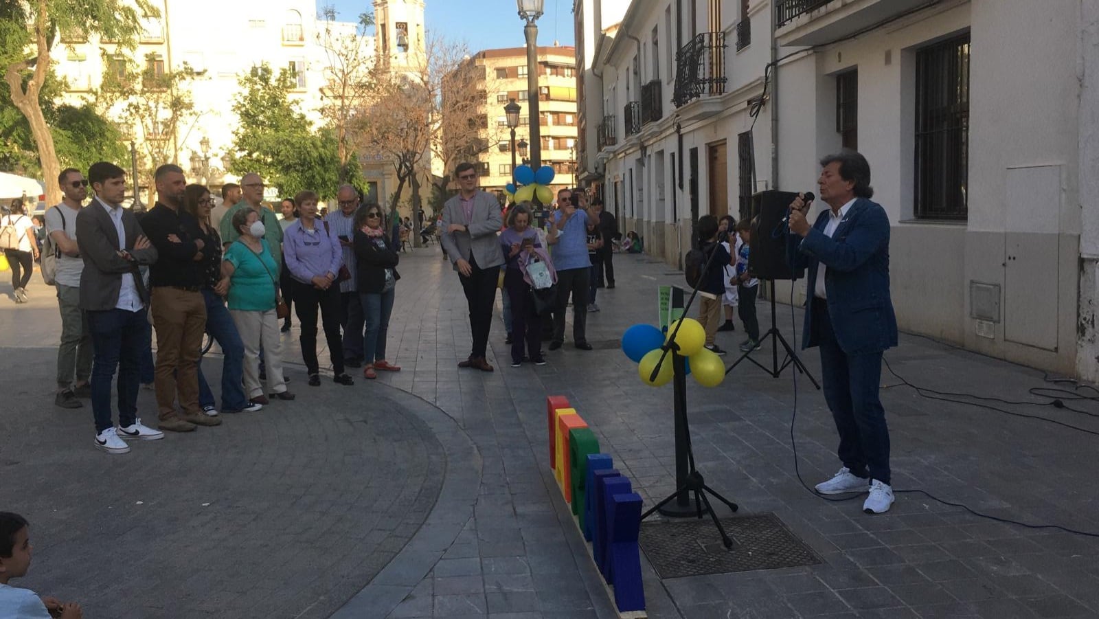 Concentración contra los delitos de odio en Patraix