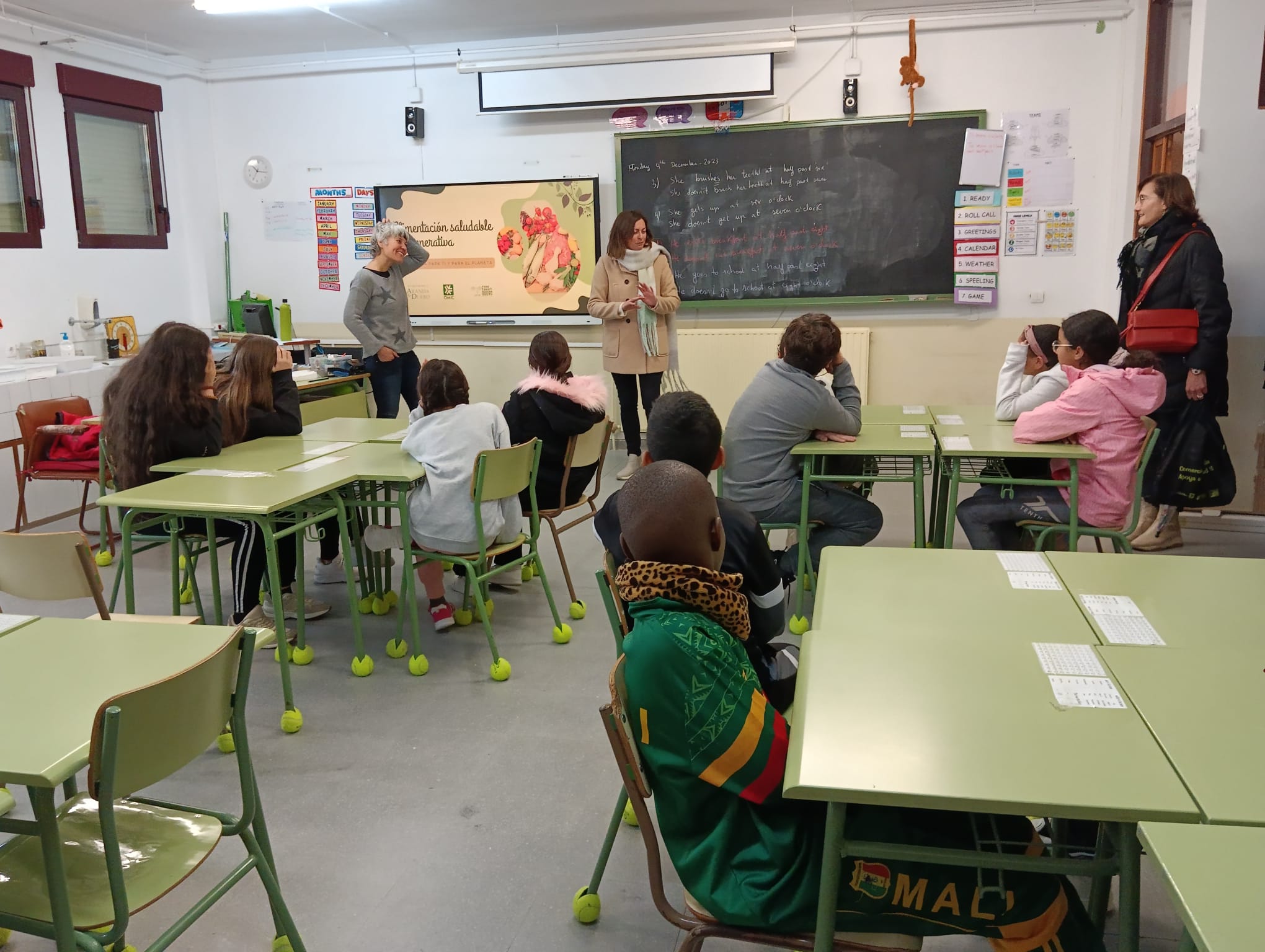 Los talleres se estrenaban este lunes en el CEIP Santa Catalina