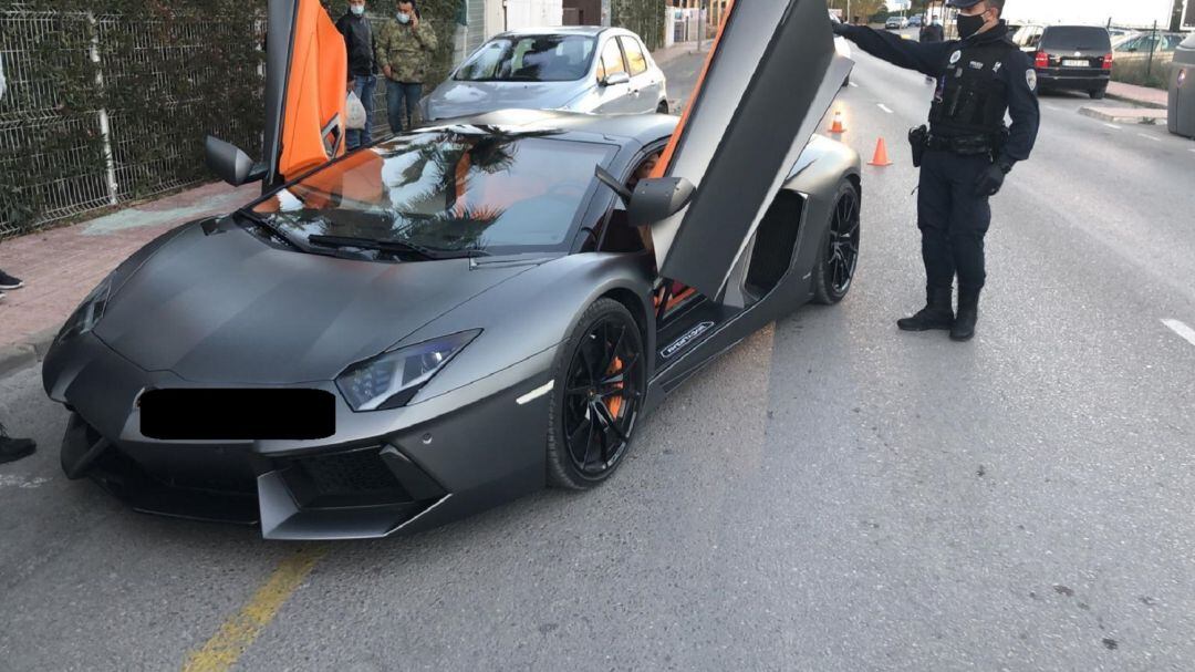 Imagen de un agente de la Policía Local de Sant Antoni