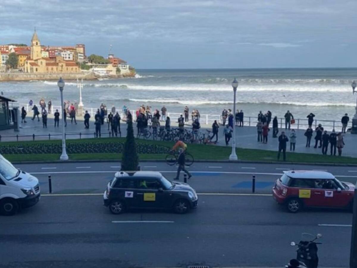 Movilización de hosteleros en el Paseo del Muro