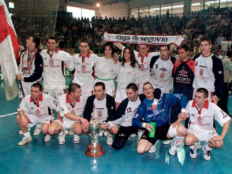 Primer título de Caja Segovia