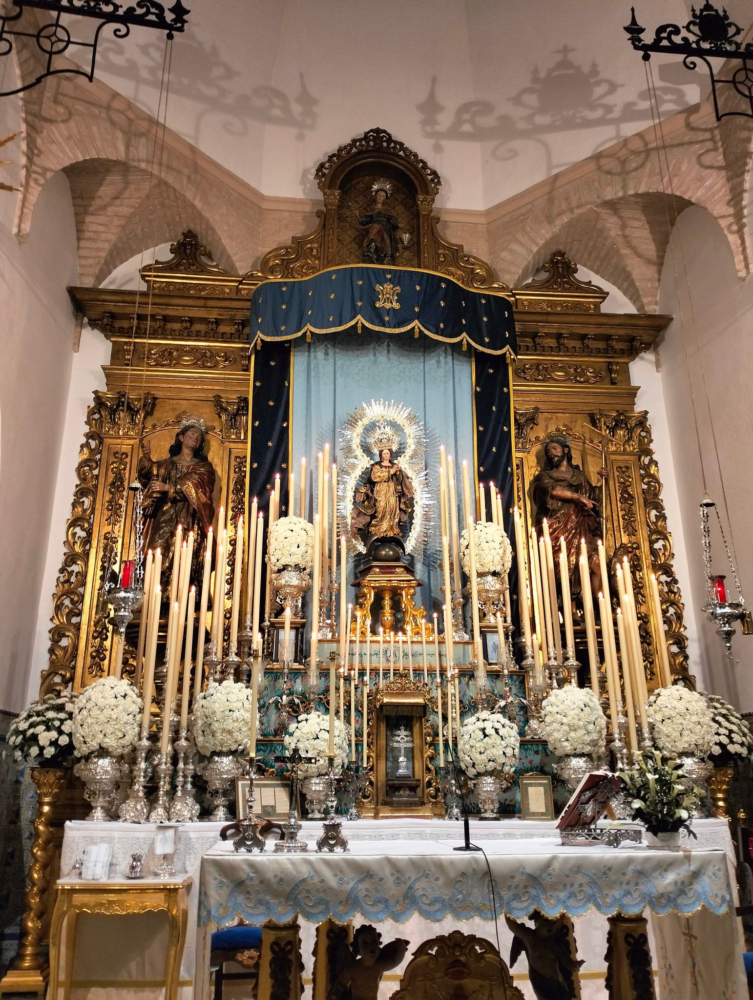 La Pura y Limpia del Postigo durante su novena en el Convento de la Encarnación