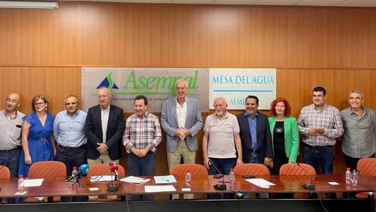 La Mesa del Agua de Almería pide a Junta y Gobierno que “no demoren en el tiempo” las obras hídricas en la provincia