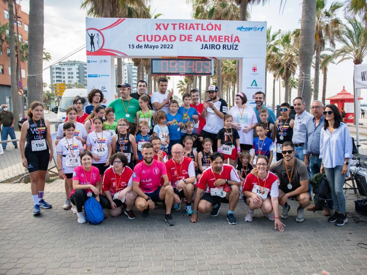 Jairo Ruiz saca sobresaliente en el XV Triatlón Ciudad de Almería