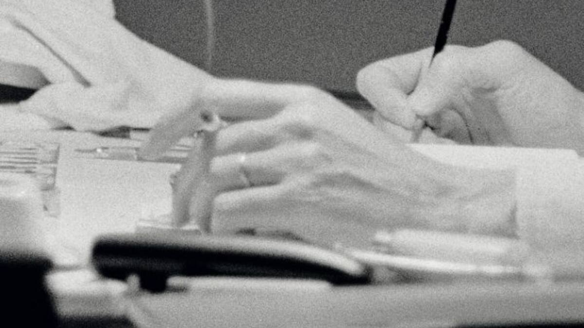 'LA CARPETA' Exposició de fotografies "Un relat al descobert, Martí Gasull" a l'Espai Guinovart d'Agramunt