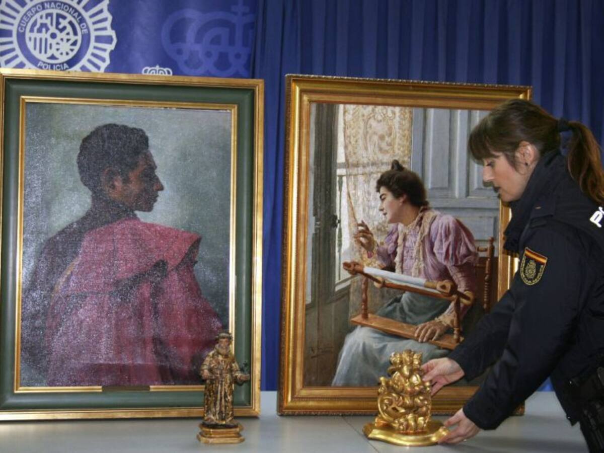 Recuperadas tres obras de arte de principios del XX robadas en Sevilla
