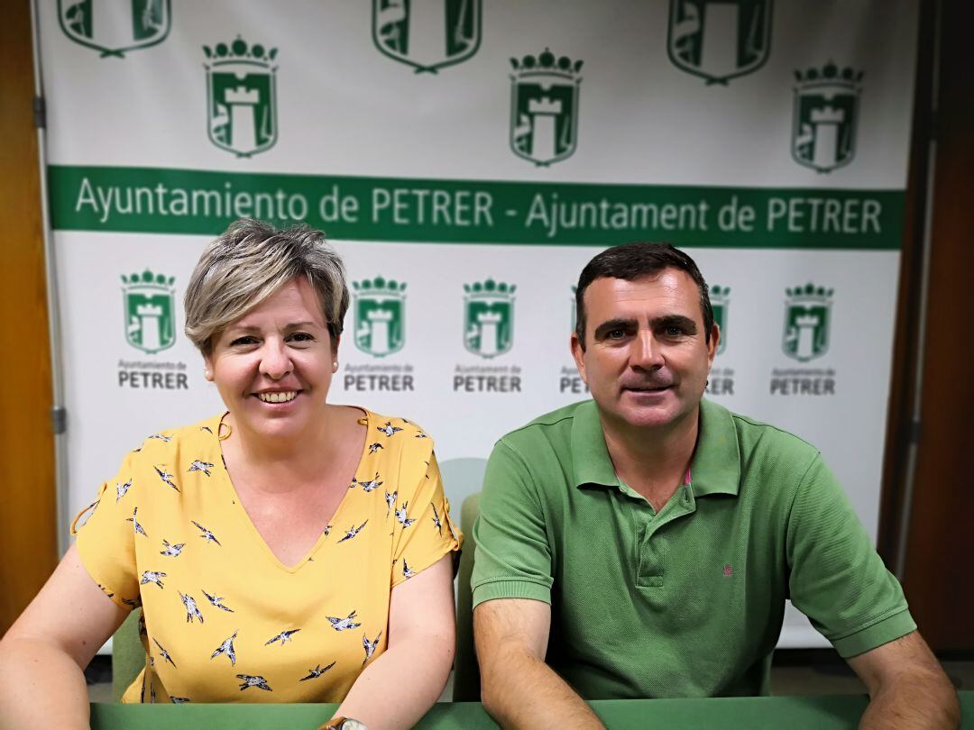 Pepa Villaplana y Javier García, ediles del PP 