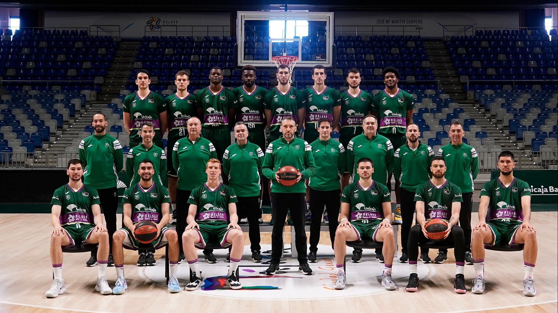 Plantilla del Unicaja de la temporada 2021 - 2022 tras la llegada de Ibon Navarro