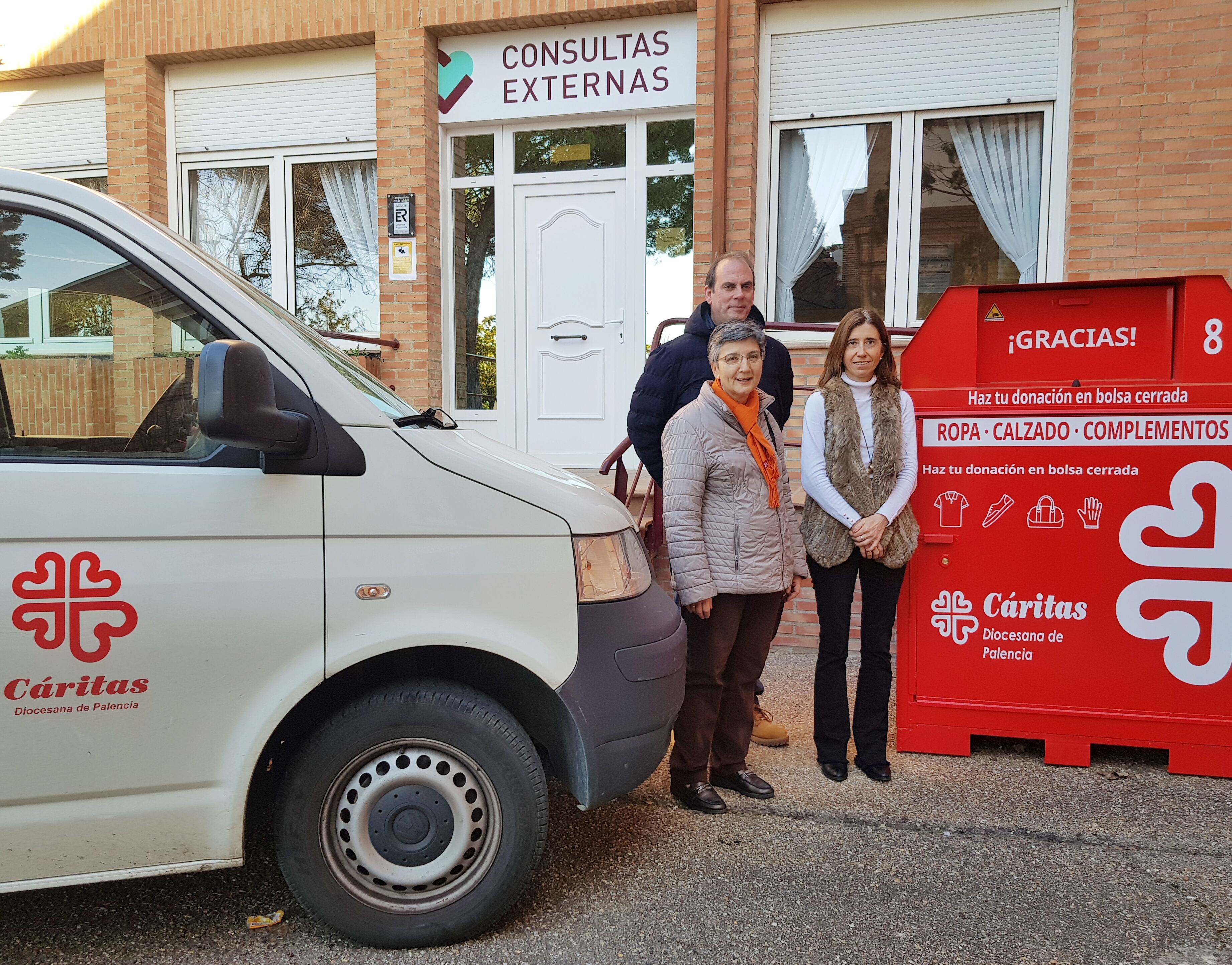 Campaña de recogida de ropa de CARITAS durante 2022 en Hermanas Hospitalarias en Palencia