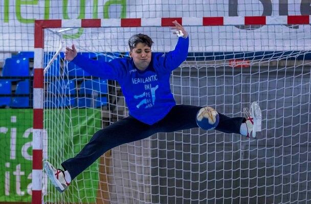 Marián Mera, haciendo una parada con el Uneatlántico Pereda