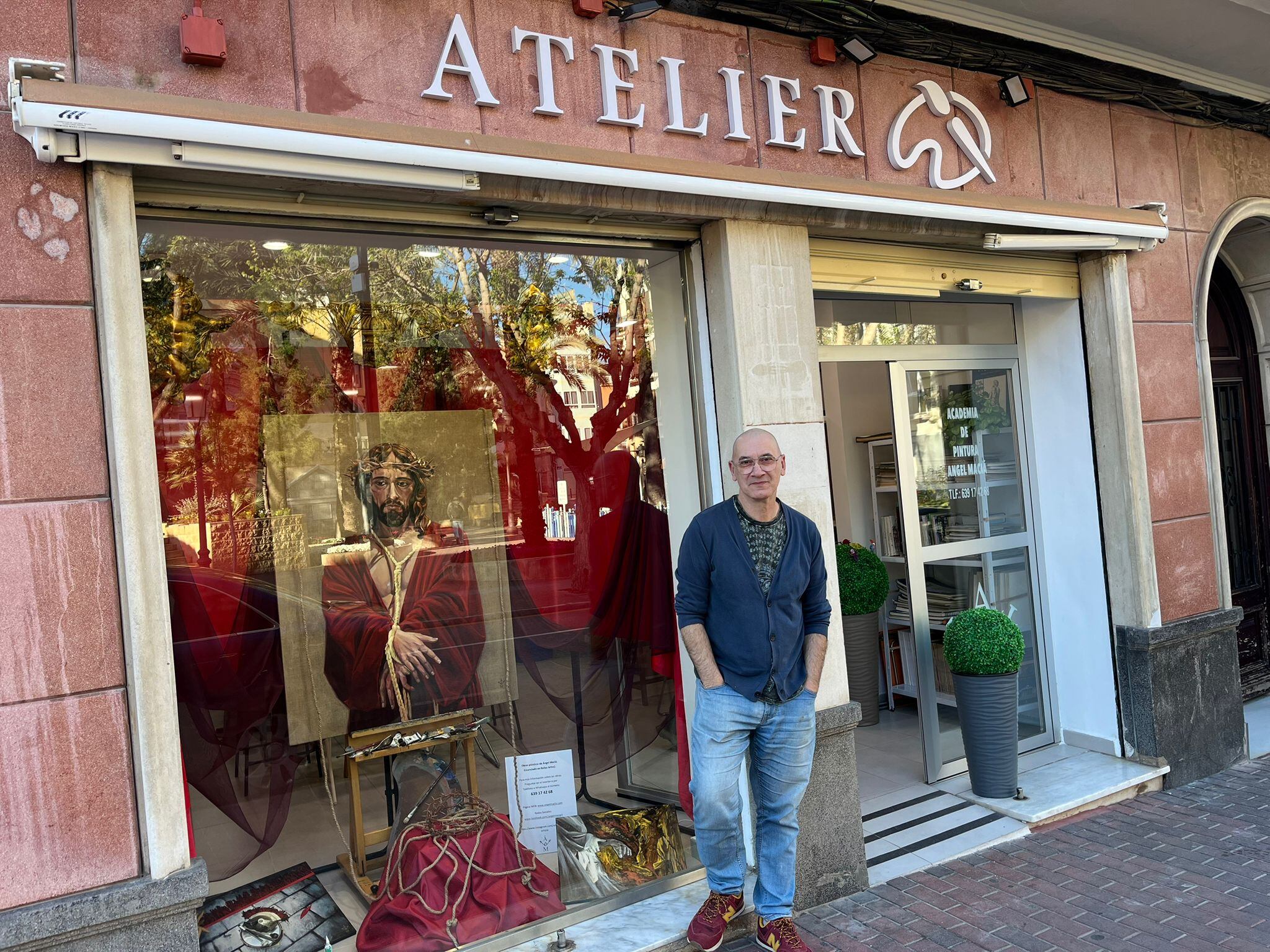 Ángel Maciá abre su atelier a 'La Galería' con una llamada de atención sobre el arte en Cartagena