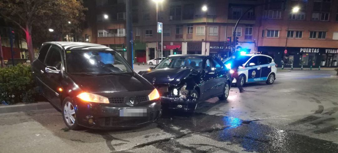 Imagen del accidente entre los dos conductores que dieron positivo por alcoholemia