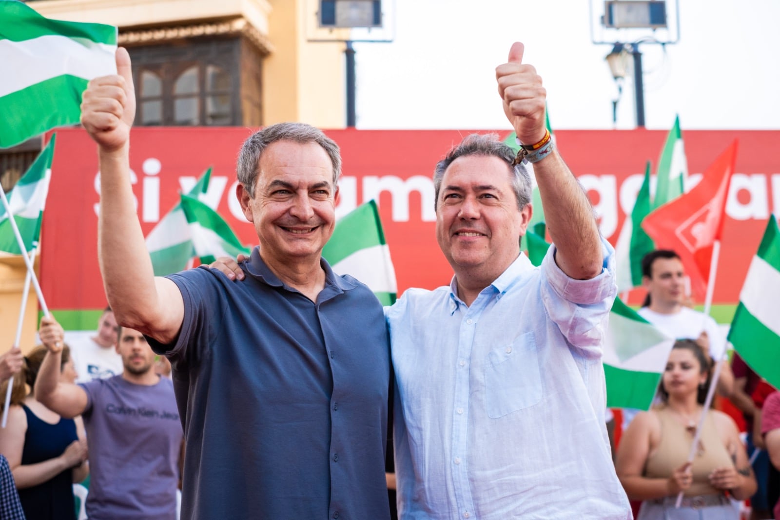 Zapatero y Espadas, durante un mitin en Vélez, Málaga