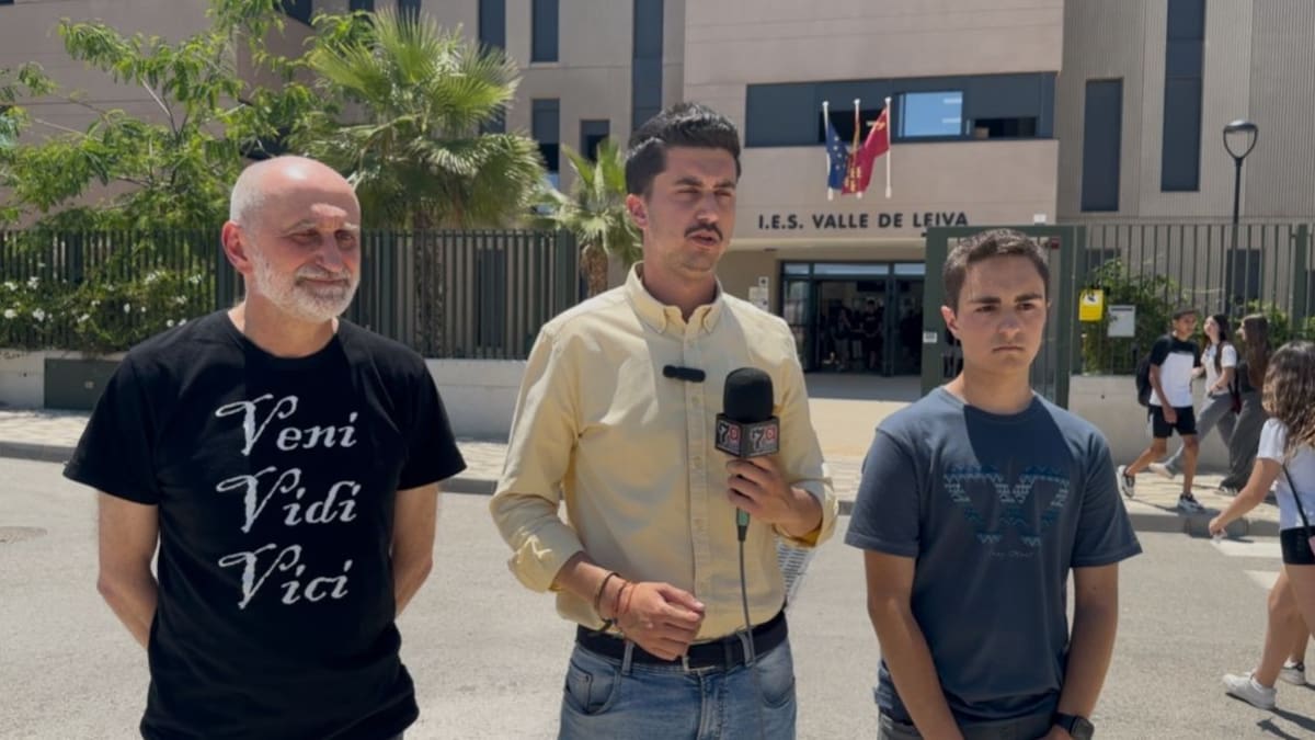 Concejal de Alhama sobre aire acondicionado en aulas