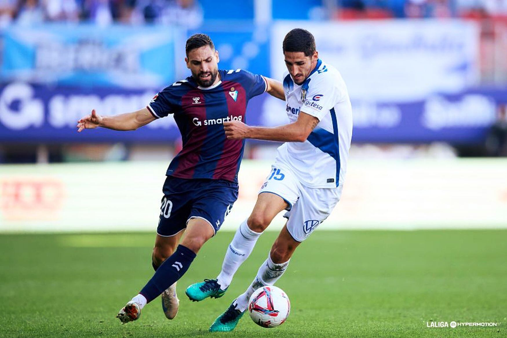 Antonio Puertas ha caído de pie en la SD Eibar.