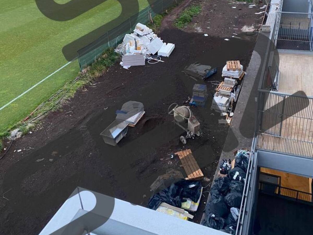 Las palas trabajan en Geneto tres meses después de la inauguración