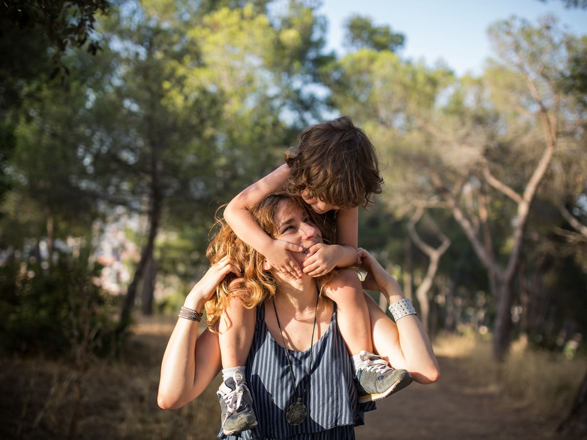 Unidad de Vigilancia Sexista. Informe 51: Madres solas (17/05/2022)