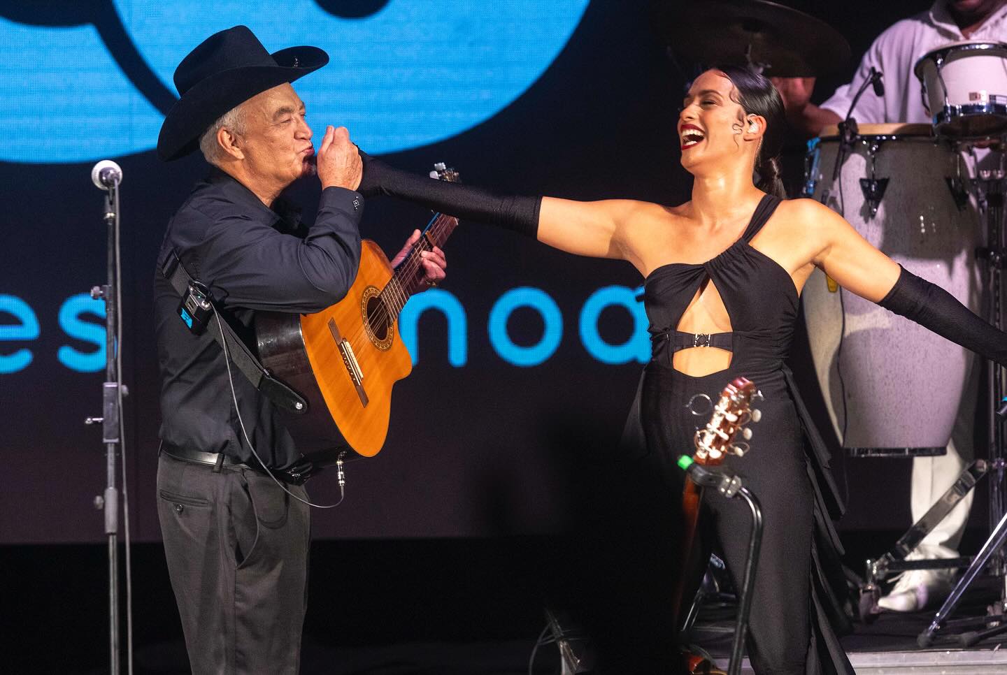 Elíades Ochoa en un momento del concierto