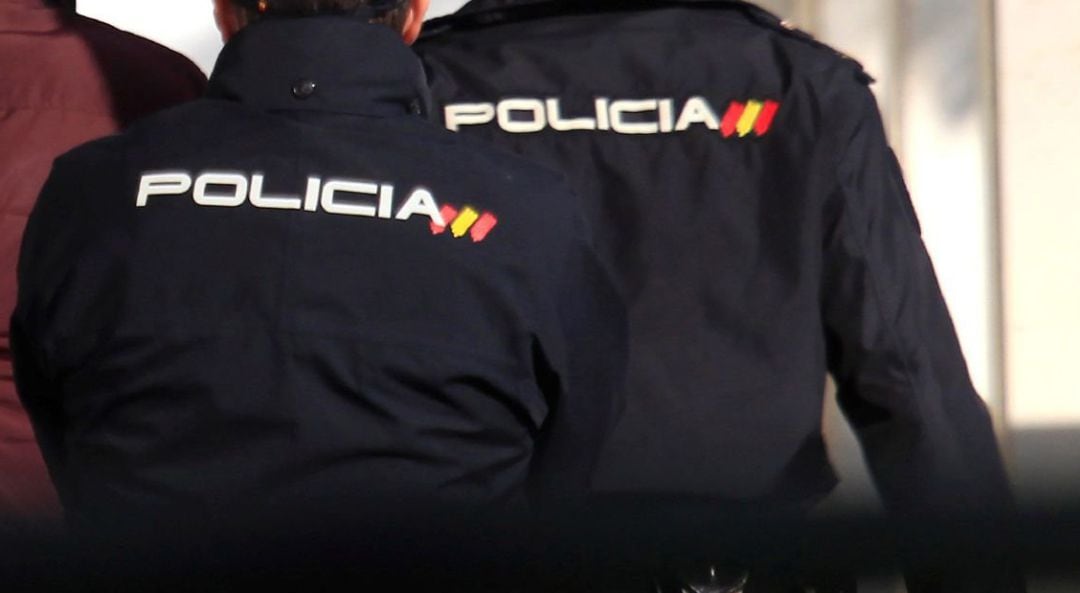 La mujer fue detenida por la Policia Nacional