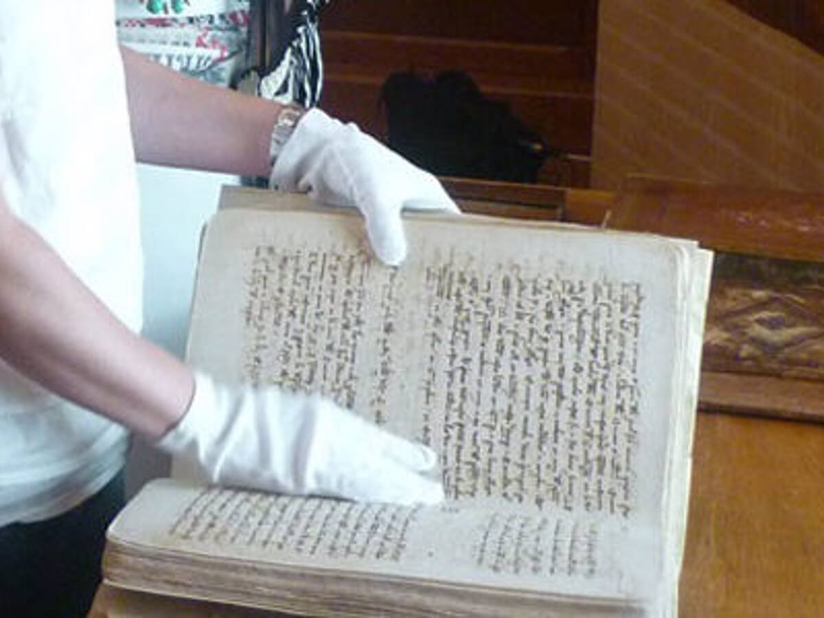 El TSJCV confirma la absolución de las responsables del Ivacor por la restauración de libros de un particular