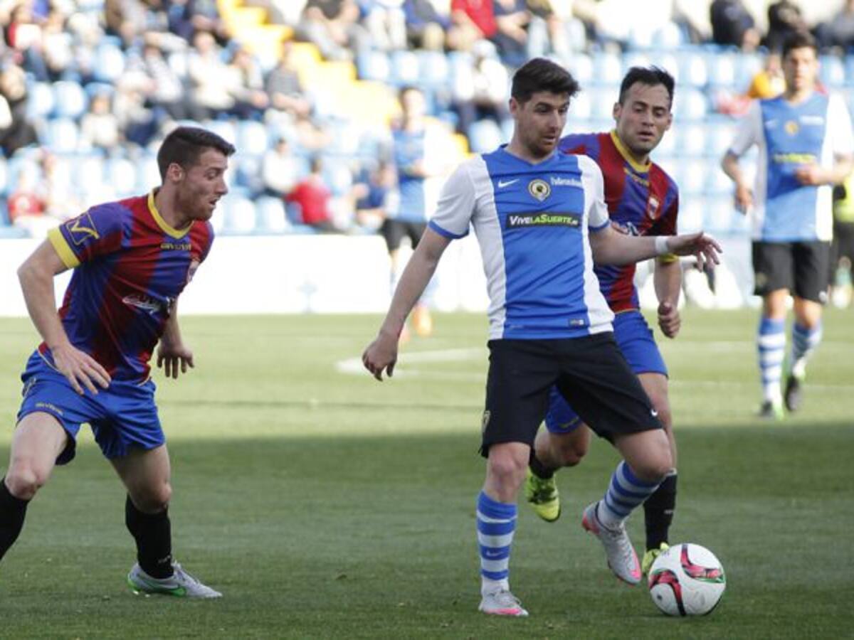 Javi Flores podría estar de baja al menos las tres próximas semanas