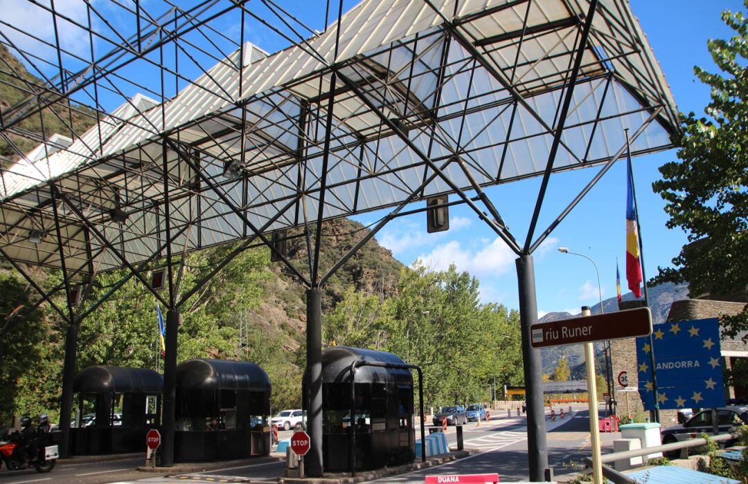 Frontera del riu Runer. A partir d&#039;avui, Mobilitat engega un dispositiu especial pel pont del Pilar davant la previsió d&#039;entrada de 60.000 vehicles.