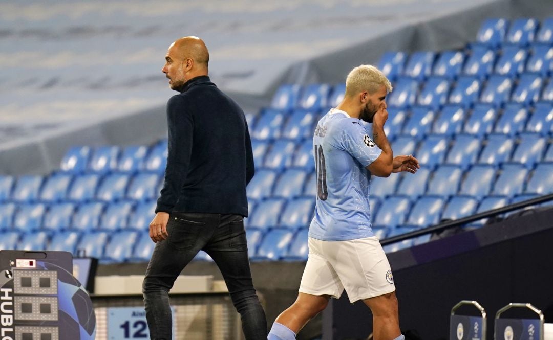 Guardiola y Agüero, durante un partido del City