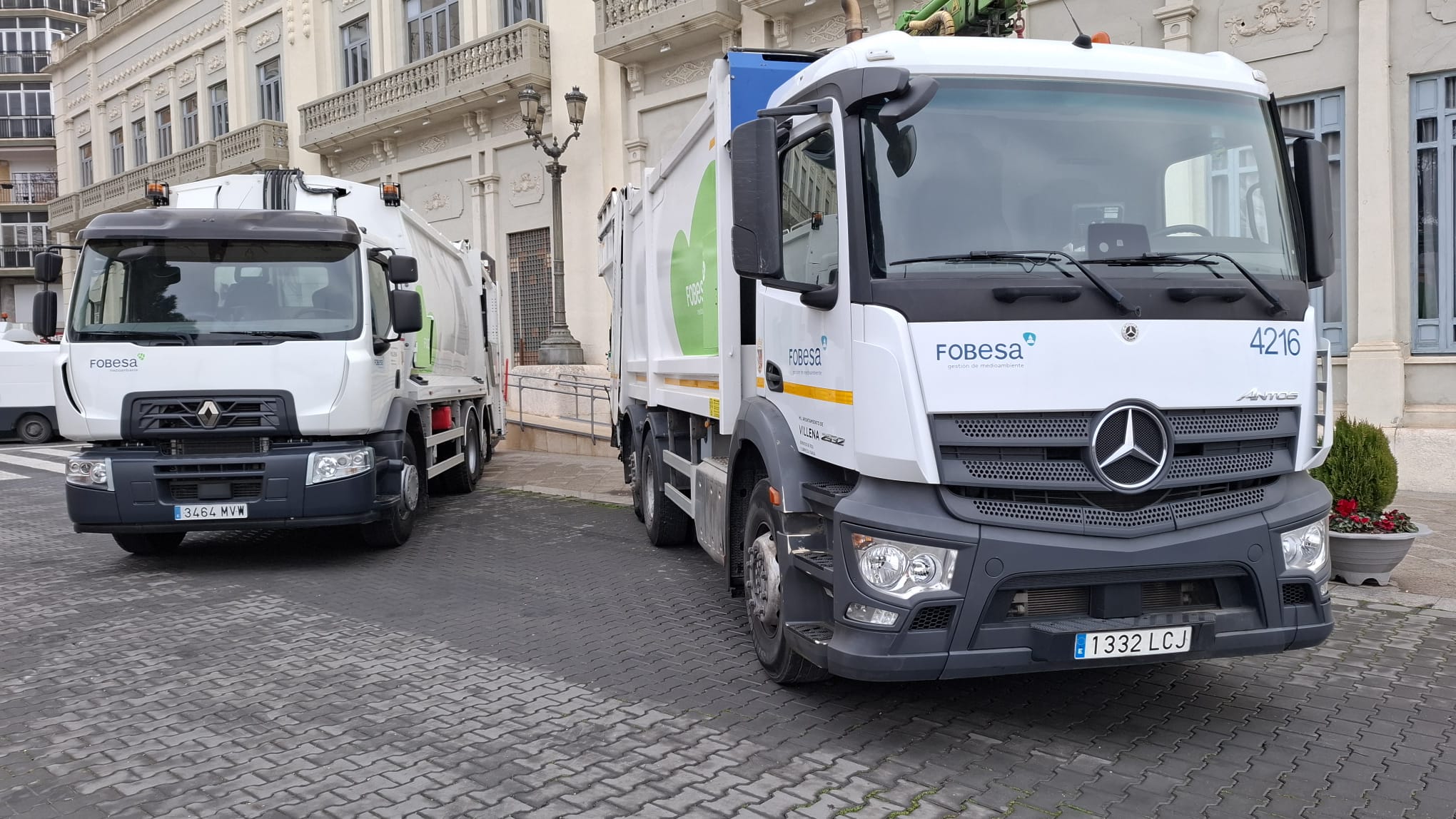 Camiones del servicio