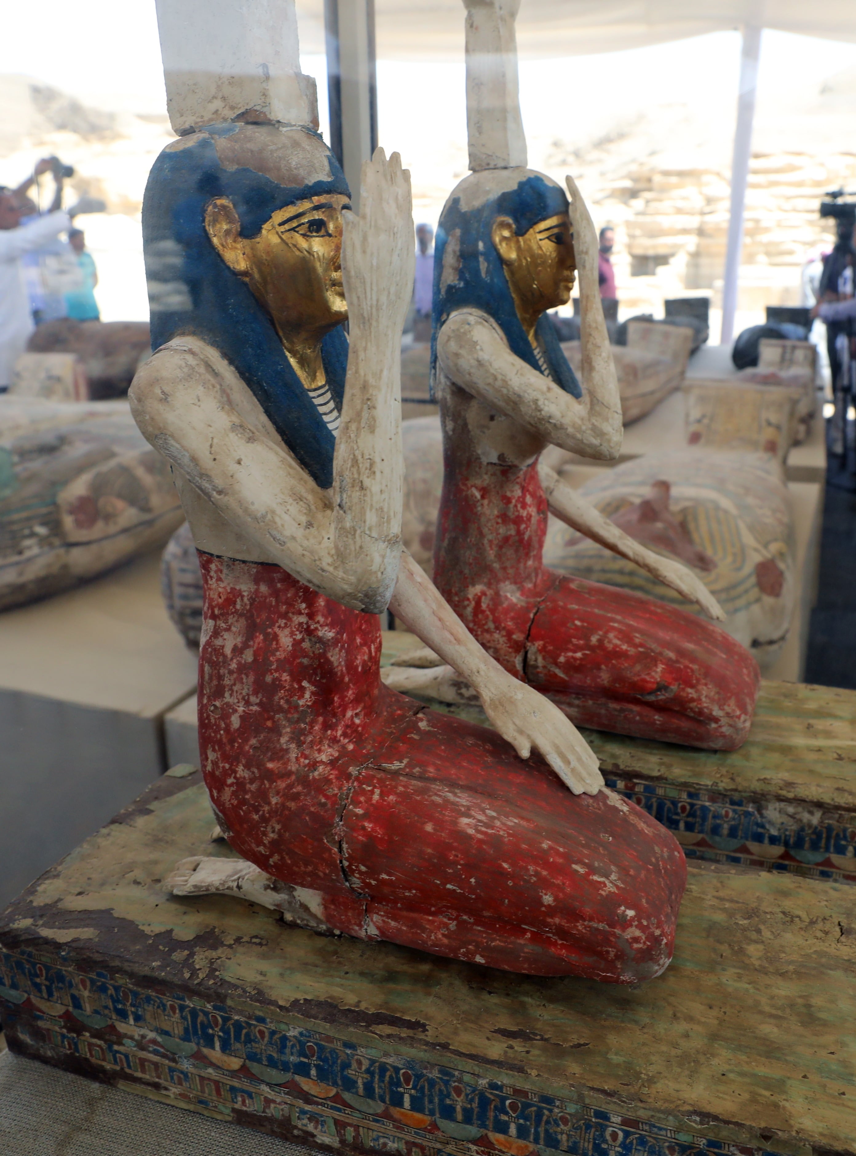 Estatuas encontradas en la necropolis de Saqqara.