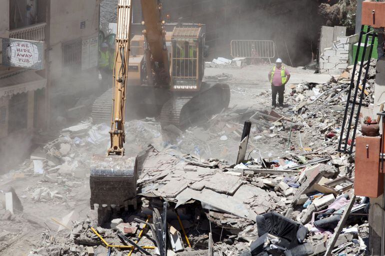Labores de desescombro en la conocida como "zona cero". 